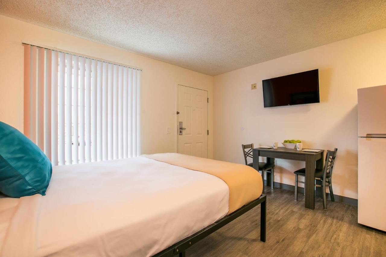Siegel Select Albuquerque 2 Aparthotel Exterior photo